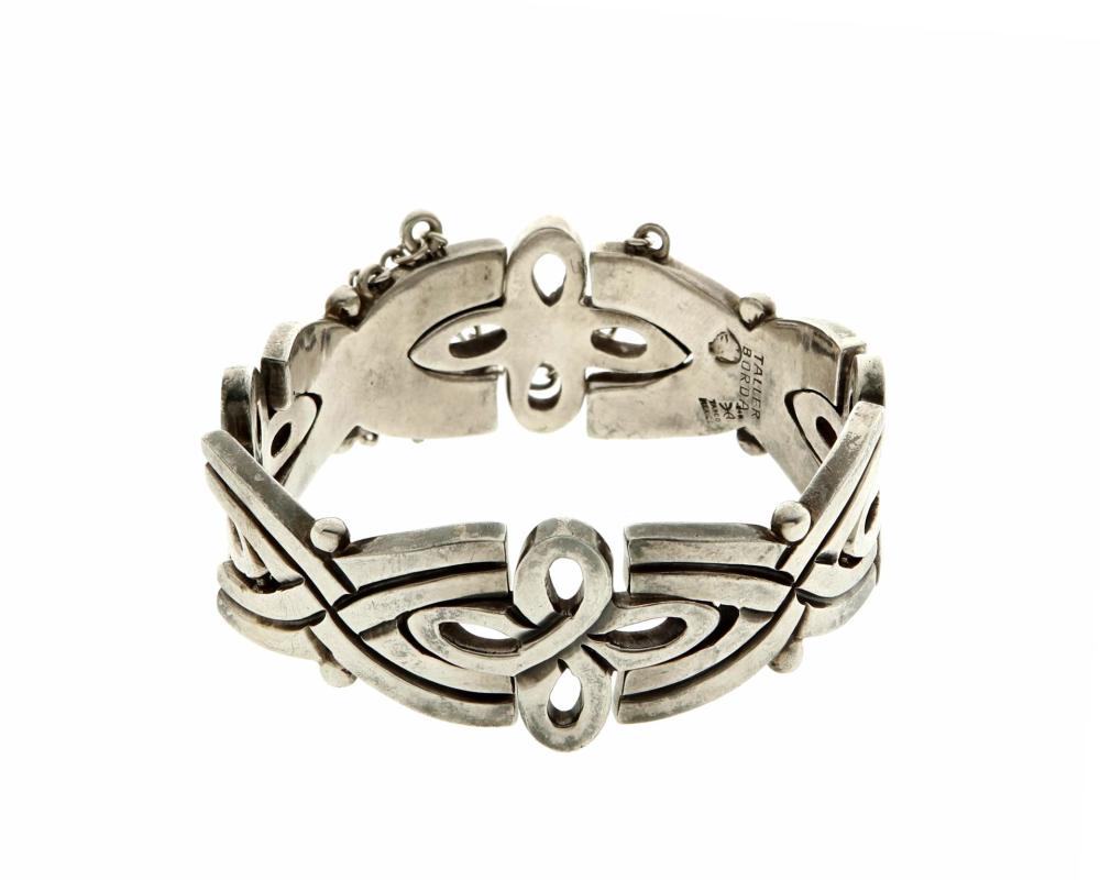 Appraisal: A Hector Aguilar sterling silver bracelet Hector Aguilar - Circa