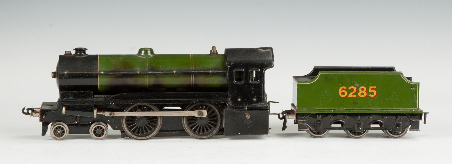 Appraisal: Bassett-Lowke Ltd Live Steam Engine Tender