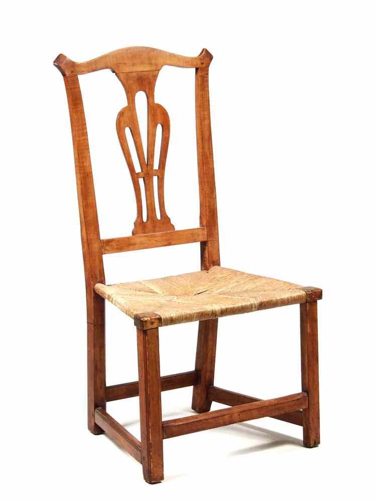 Appraisal: SIDE CHAIR - Ca country Chippendale maple side chair with