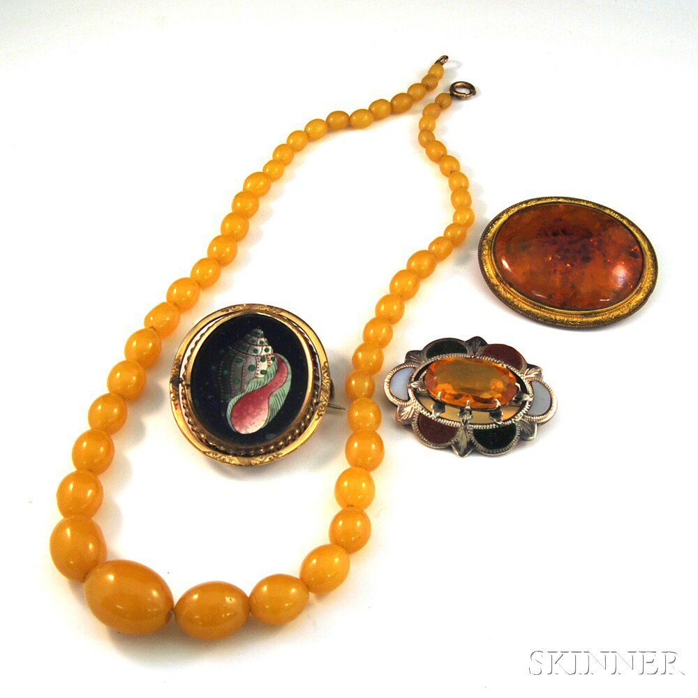 Appraisal: Small Group of Jewelry a yellow amber bead necklace a