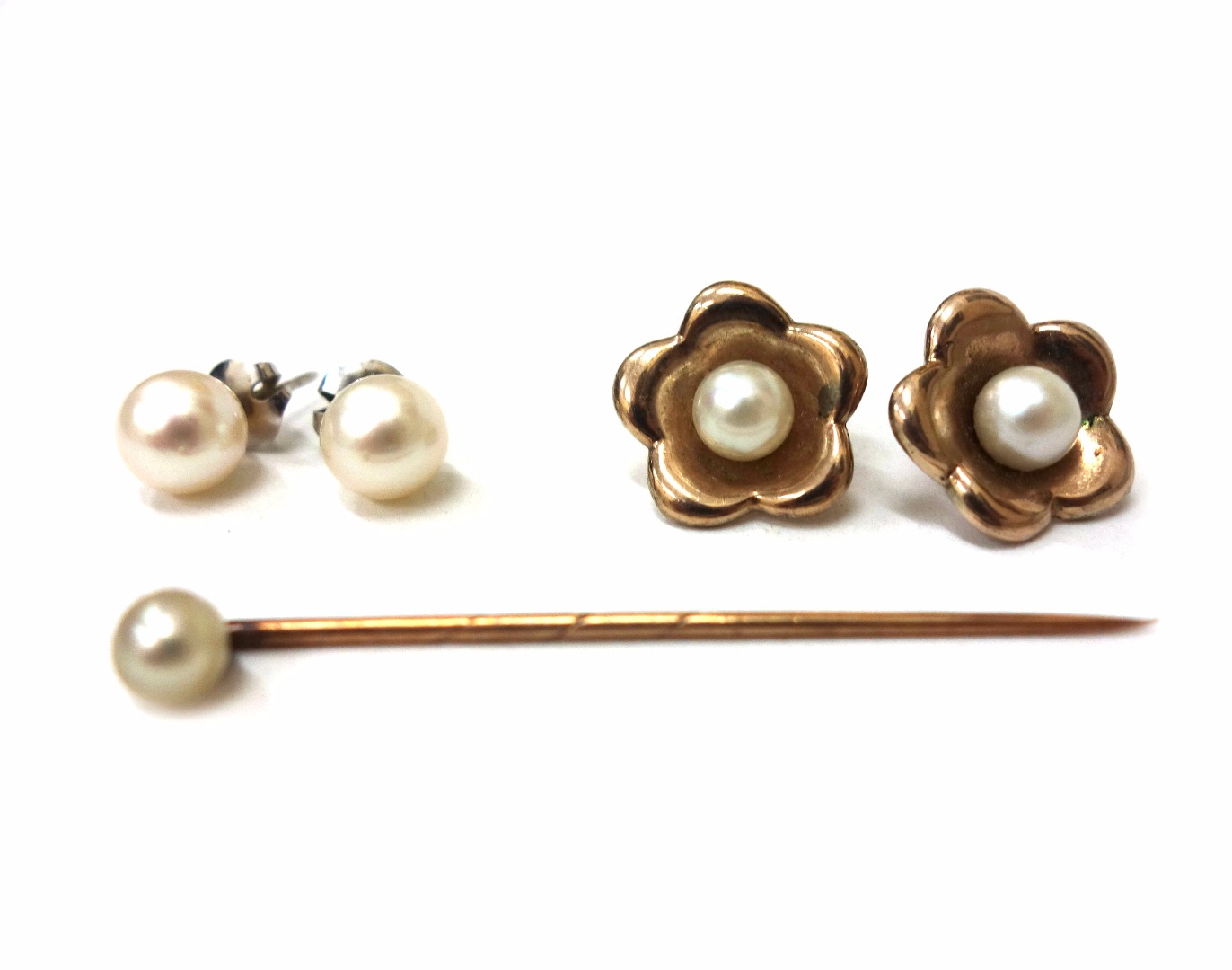 Appraisal: A pair of yellow gold and cultured pearl earrings flower-head