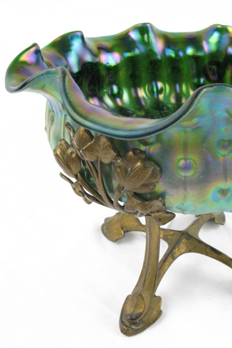 Appraisal: AN AUSTRIAN LOETZ ART GLASS FRUIT BOWL dark green with