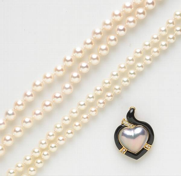 Appraisal: A collection of pearl k and k gold jewelry comprising