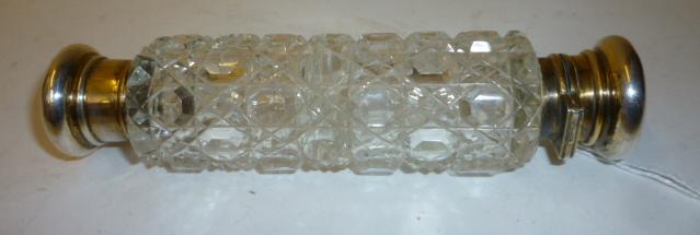 Appraisal: A VICTORIAN CLEAR GLASS DOUBLE ENDED SCENT BOTTLE unmarked the