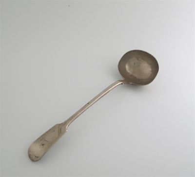 Appraisal: A Victorian fiddle soup ladle of good gauge crested by