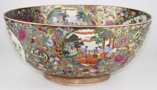 Appraisal: th c Chinese rose mandarin punch bowl dia ht th