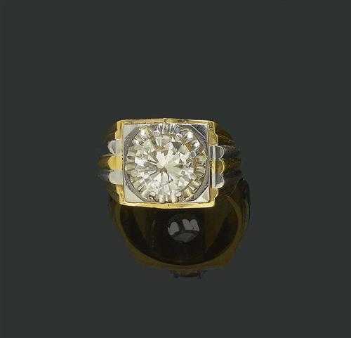 Appraisal: DIAMOND GENTLEMAN'S RING ca Yellow and white gold Decorative Chevali