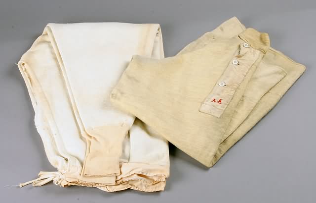 Appraisal: WWI winter weight underwear shirt and pair of underpants