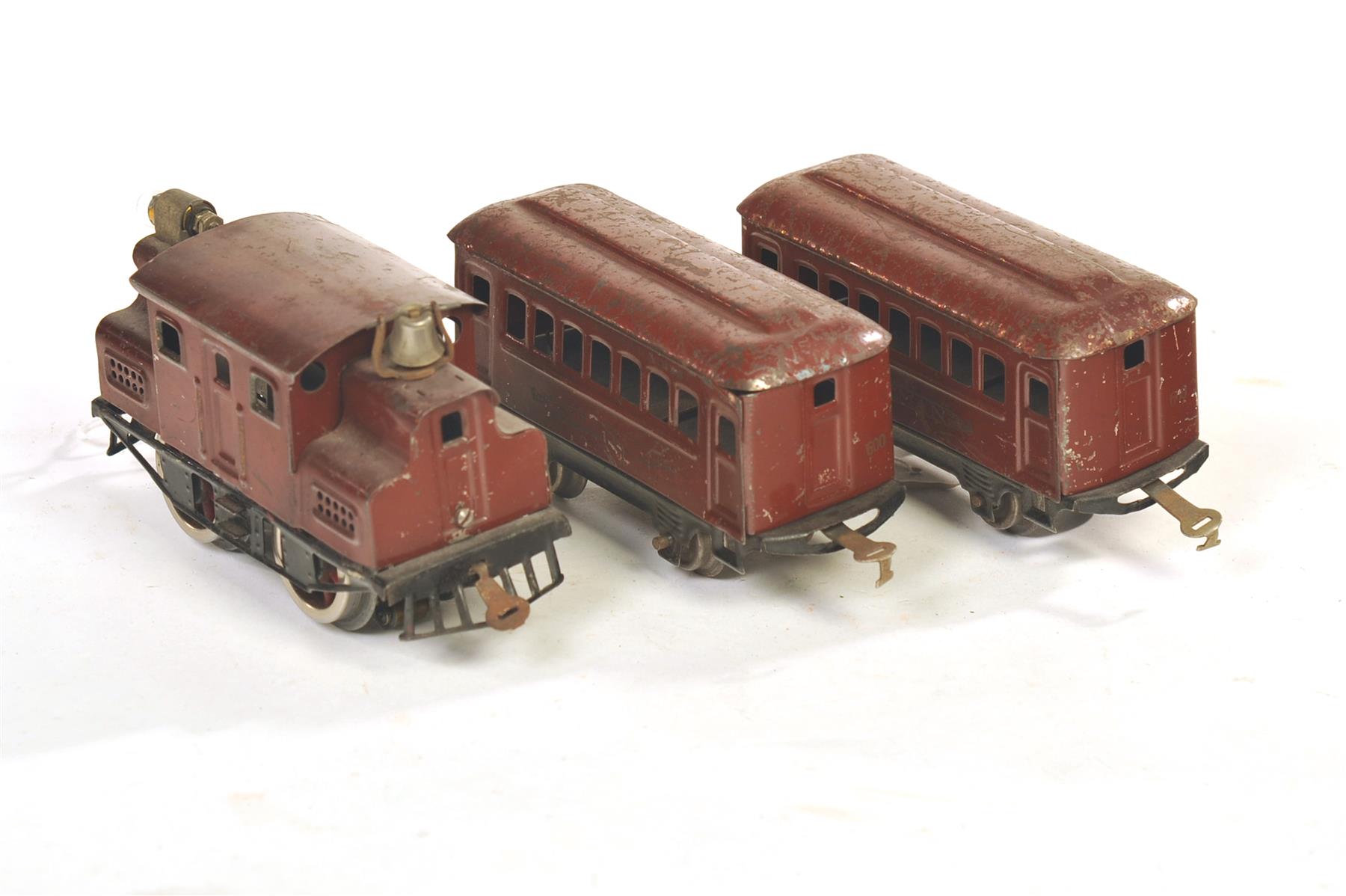 Appraisal: LIONEL O GAUGE CONSIST INCLUDING ELECTRIC AND TWO PULLMAN PASSENGER