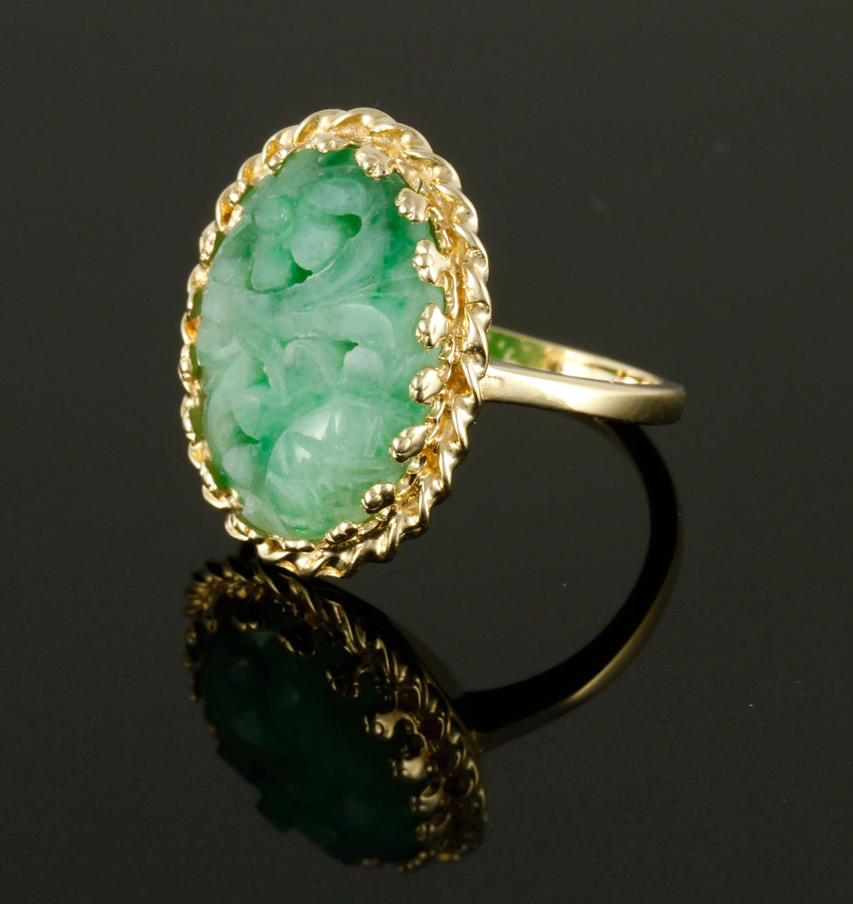 Appraisal: - Chinese Carved Jadeite and K Gold Ring Chinese carved