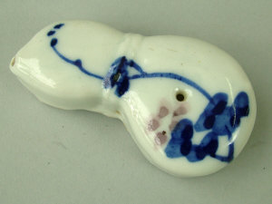 Appraisal: A Chinese porcelain blue and white water dropper painted in