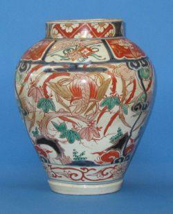 Appraisal: A JAPANESE IMARI VASE enamelled in polychrome and gilt with