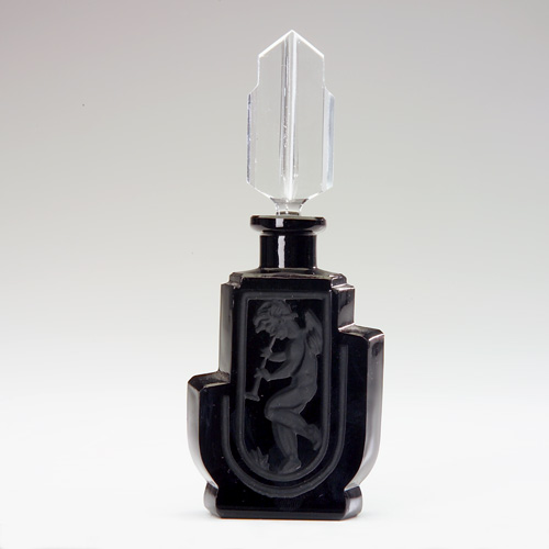 Appraisal: CZECHOSLOVAKIAN Perfume bottle in black and clear crystal with dauber