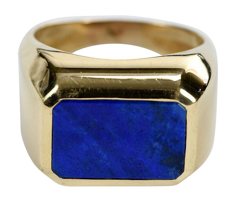 Appraisal: David Webb kt Lapis Ring one flat topped cut-cornered rectangle