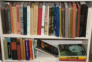 Appraisal: lot of approximately Books mostly Chinese reference material including Chinese