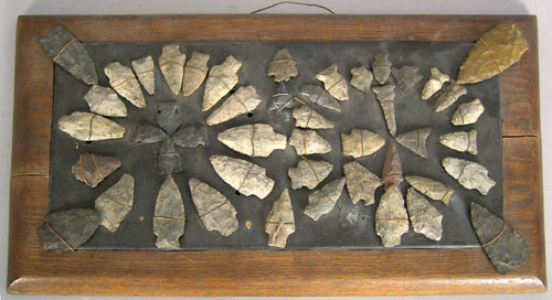 Appraisal: Mounted group of arrowheads x