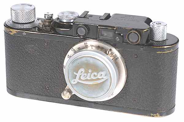 Appraisal: Leica II Ser No Leica II S N ca with