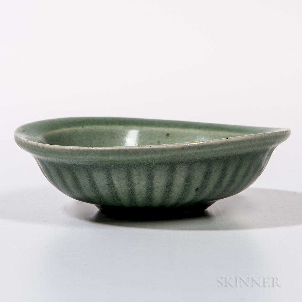 Appraisal: Celadon-glazed Twin Fish Dish Celadon-glazed Twin Fish Dish China Song