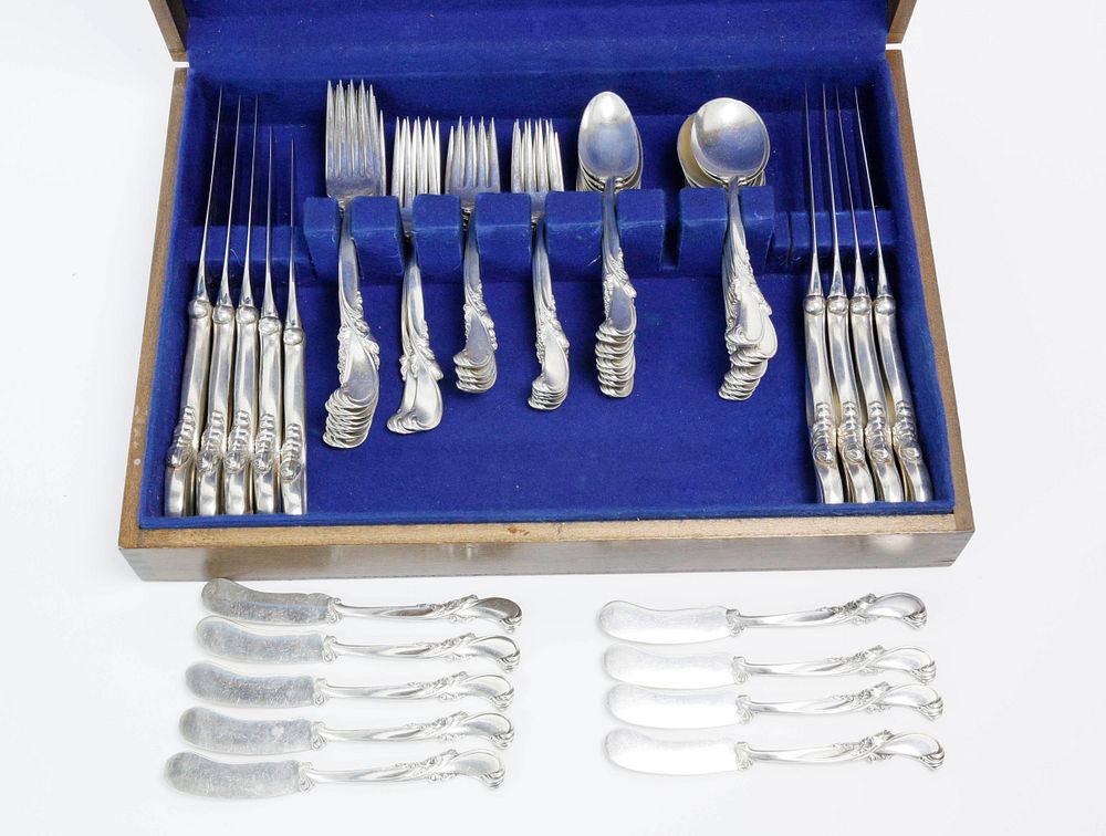 Appraisal: Wallace Sterling Silver Flatware Service in the Waltz of Spring