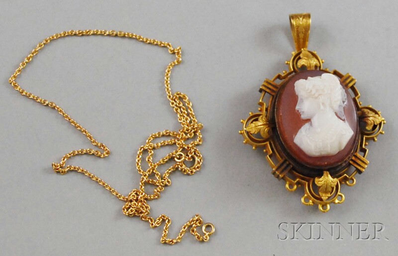 Appraisal: kt Gold Carved Cameo Pendant the hardstone cameo set within