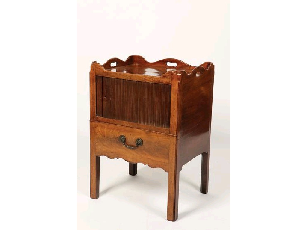 Appraisal: A GEORGE III MAHOGANY TRAY TOP COMMODE with a tambour