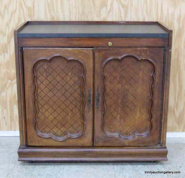 Appraisal: Vintage 's Small Buffet Sideboard Server - BarThis is a