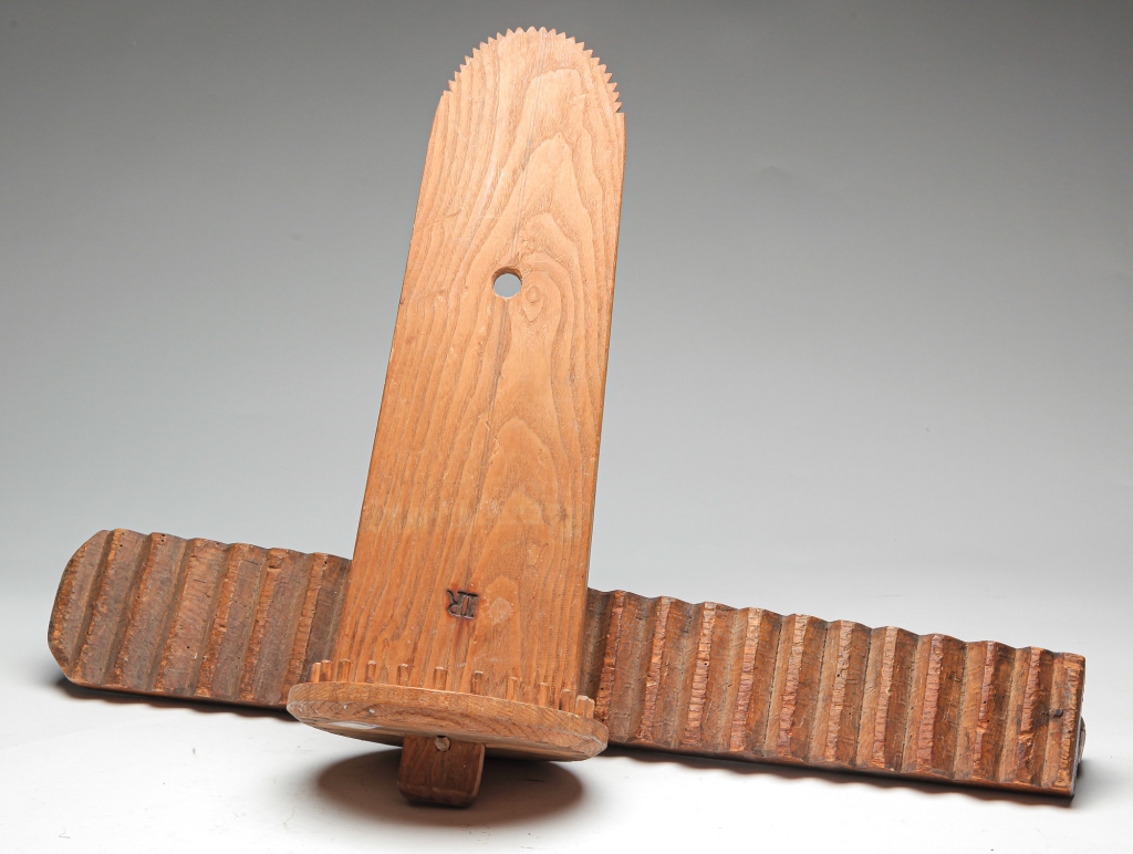 Appraisal: SMOOTHING BOARD AND DRYING RACK European nd half th century