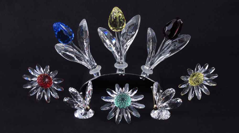 Appraisal: SWAROVSKI CRYSTAL FLOWERS BUTTERFLIES To include RENEWAL MARGUERITE FLOWERS -