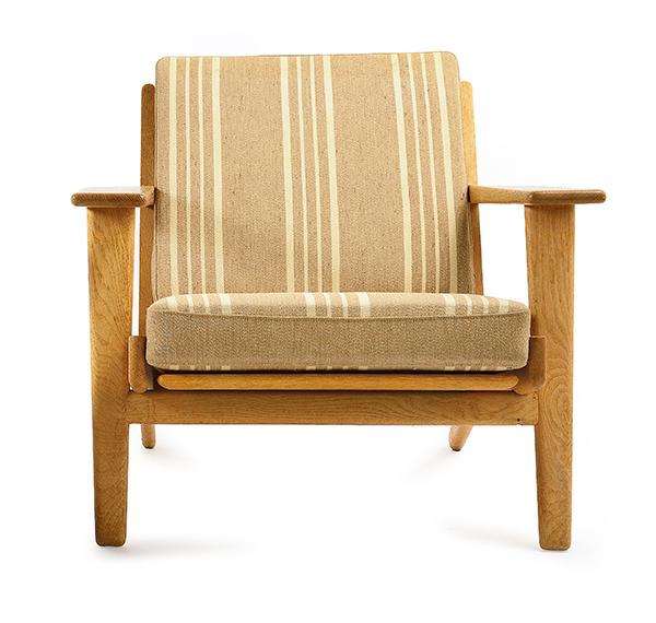 Appraisal: A HANS WEGNER PLANK CHAIR c Denmark Manufactured by Getama