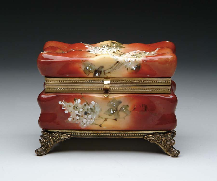 Appraisal: WAVE CREST BOX Beautiful egg crate box is enameled with