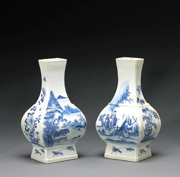 Appraisal: A pair of blue and white porcelain vases th Century