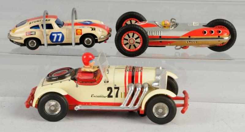 Appraisal: Lot of Tin Race Car Battery-Op Friction Toys Description Japanese