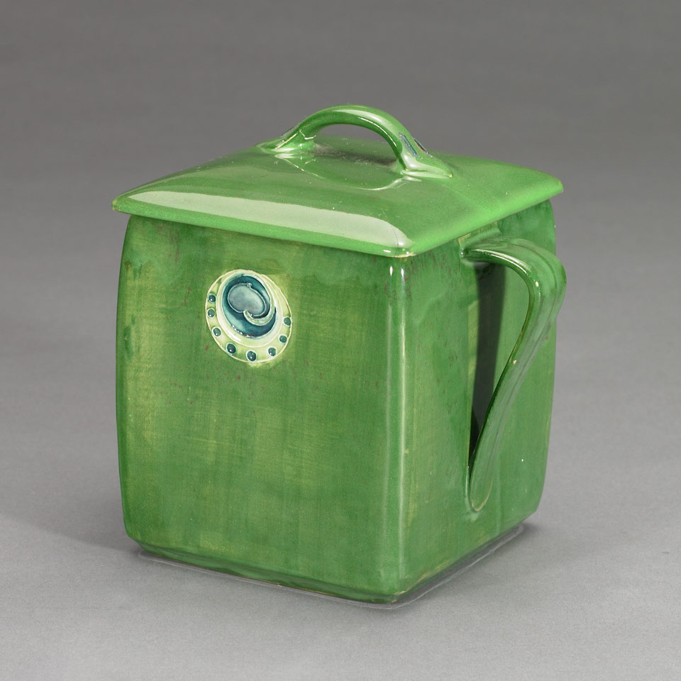 Appraisal: Macintyre Moorcroft Green Flamminian Biscuit Box and Cover for Liberty