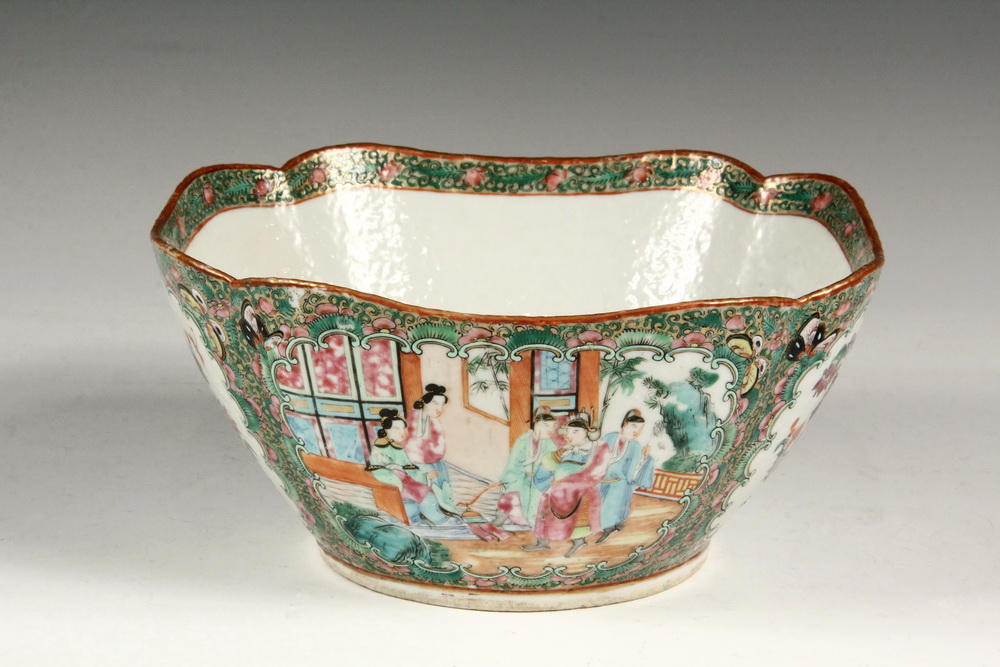 Appraisal: CHINESE PORCELAIN BOWL - Fine Famille Rose Square Bowl mid-