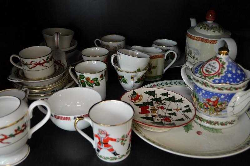 Appraisal: SHELF OF ASSORTED CHRISTMAS THEMED CHINA