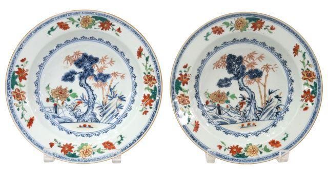 Appraisal: pair Chinese Export famille verte Wucai porcelain plates blue underglaze