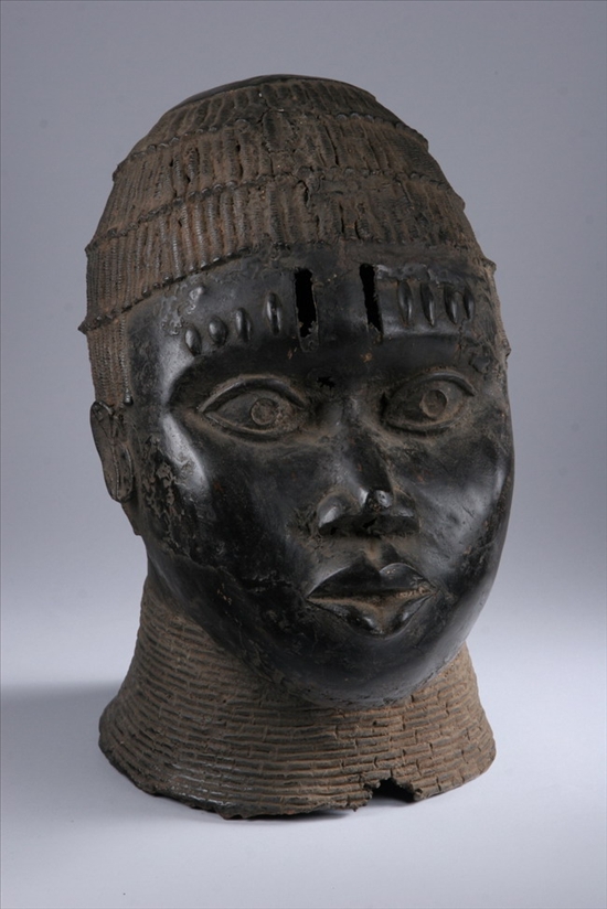 Appraisal: BENIN BRONZE HEAD OF A MALE - x x in