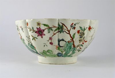 Appraisal: A rare early Worcester bowl moulded with eight wide panels