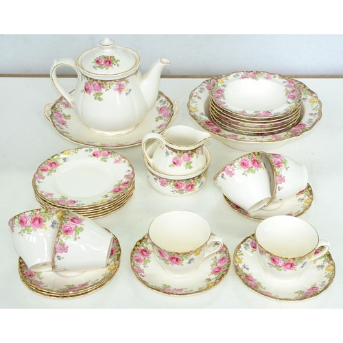 Appraisal: A Royal Doulton English Rose pattern earthenware tea service 's