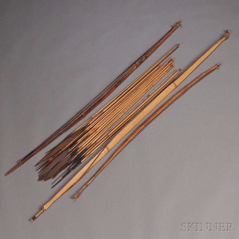 Appraisal: Twenty Indonesian Items three bows and seventeen metal-tipped arrows lg