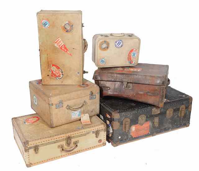 Appraisal: A GROUP OF VARIOUS SUITCASES AND TRUNKS leather pig skin