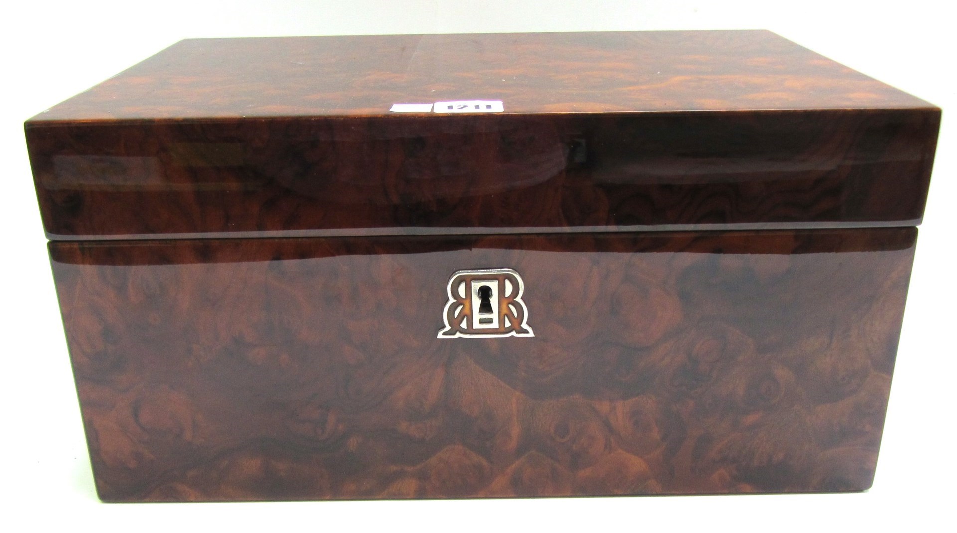 Appraisal: A th century figured walnut rectangular humidor cm wide