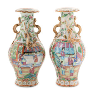 Appraisal: A Pair of Chinese Rose Medallion Porcelain Vases th Century