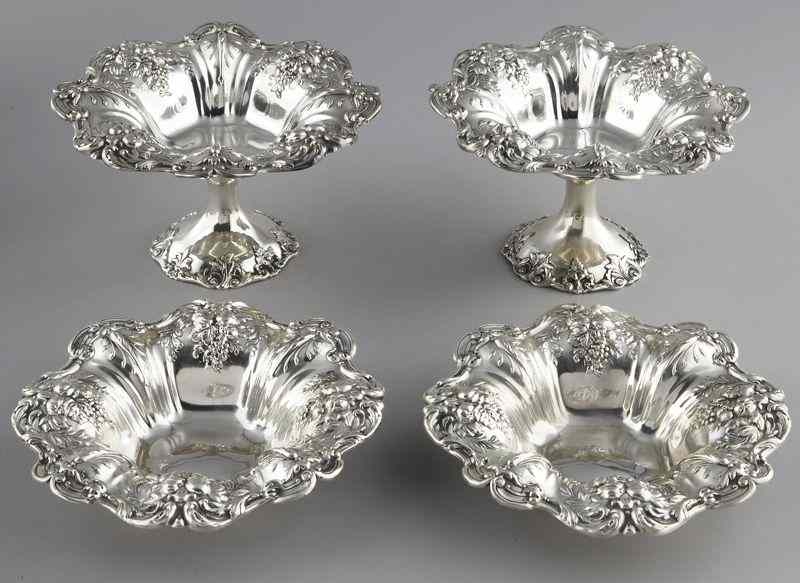 Appraisal: Pcs Reed and Barton 'Francis I' sterlingsilver including bowls stamped