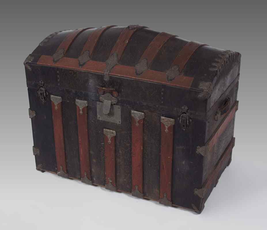 Appraisal: ANTIQUE WOOD BOUND CAMEL BACK TRUNK Opens to reveal compartmented