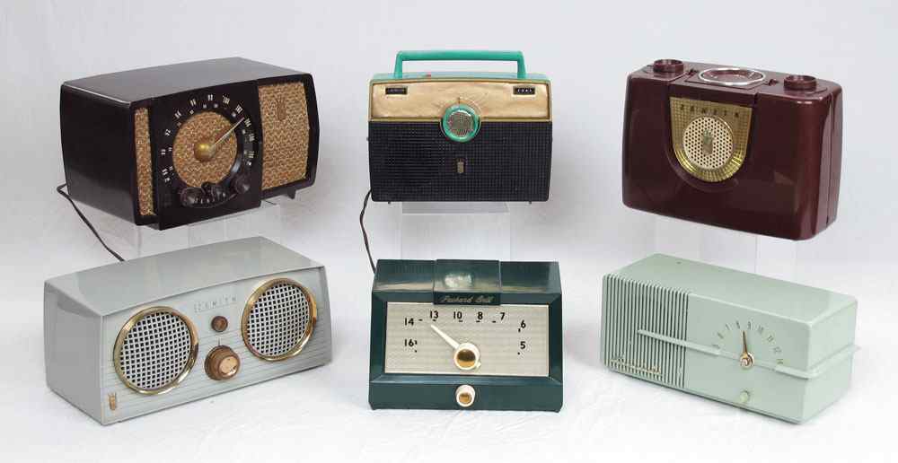 Appraisal: COLLECTION OF VINTAGE ZENITH MORE RADIOS Piece Zenith H J