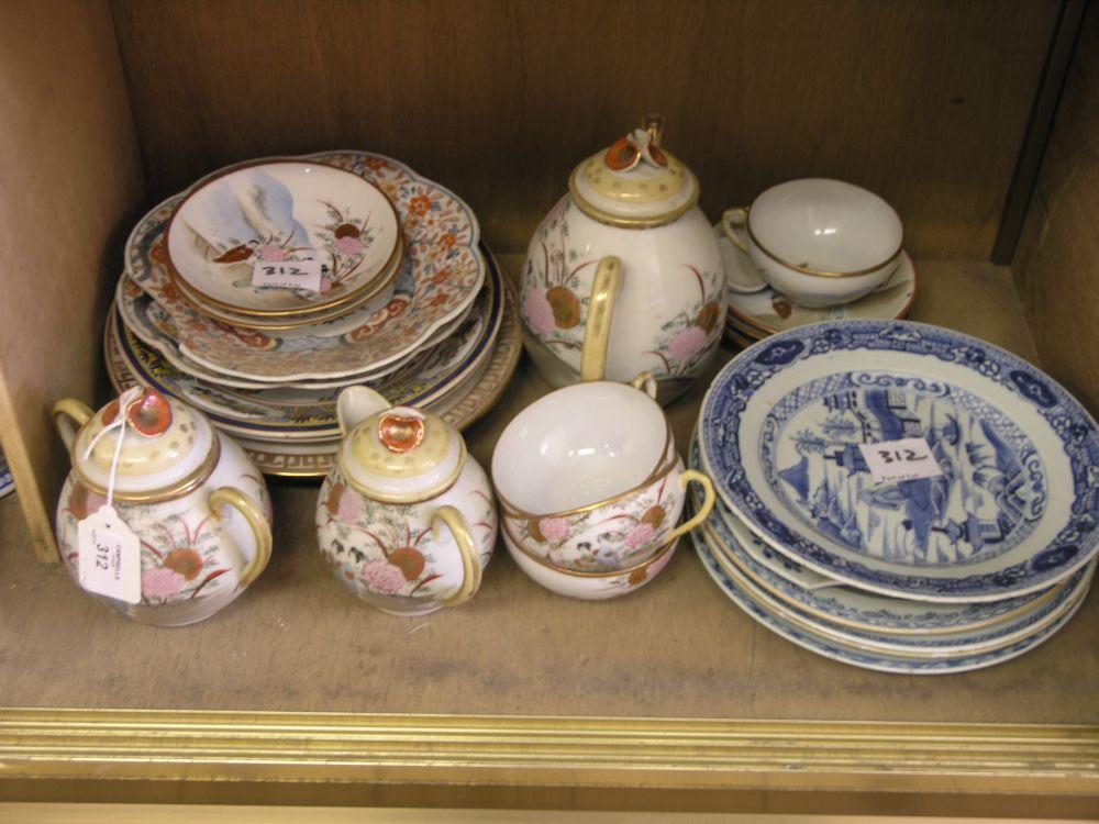 Appraisal: Oriental ceramics to include five th century Chinese plates painted