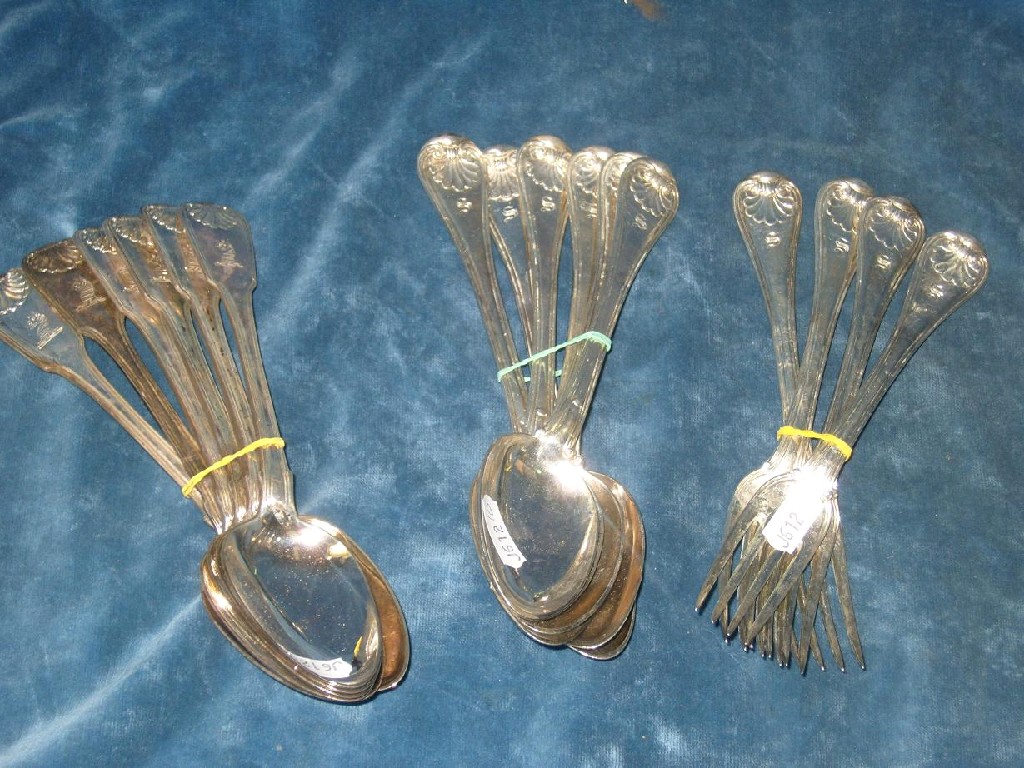 Appraisal: A harlequin set of silver shell patterned cutlery comprising six