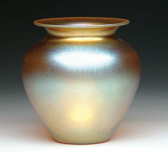 Appraisal: DURAND IRIDESCENT VASE Lovely Durand vase has high shoulder and