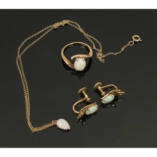 Appraisal: Gold and Opal Jewelry Lot comprising one gold opal necklace